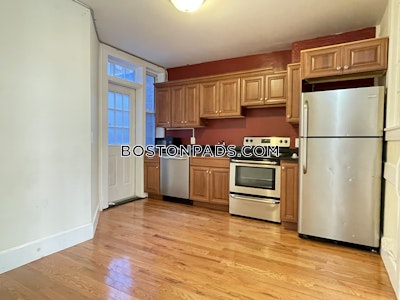 North End Sunny 3 Bed 1 bath available NOW on Endicott St in the North End!!  Boston - $3,700 50% Fee