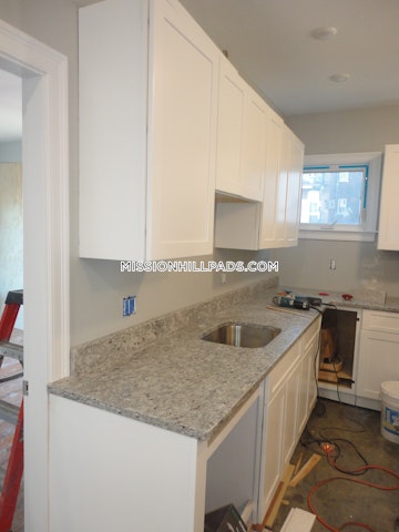 South Boston Apartments Roxbury Apartment For Rent 3 Bedrooms 2