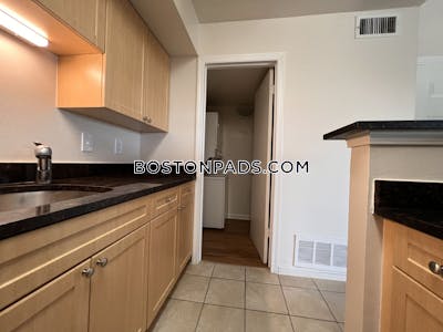 Quincy 1 Bed 1 Bath  South Quincy - $2,260
